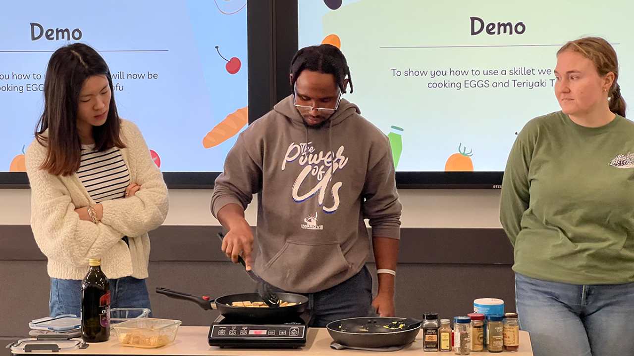 Makhi Jones gives a cooking demonstration