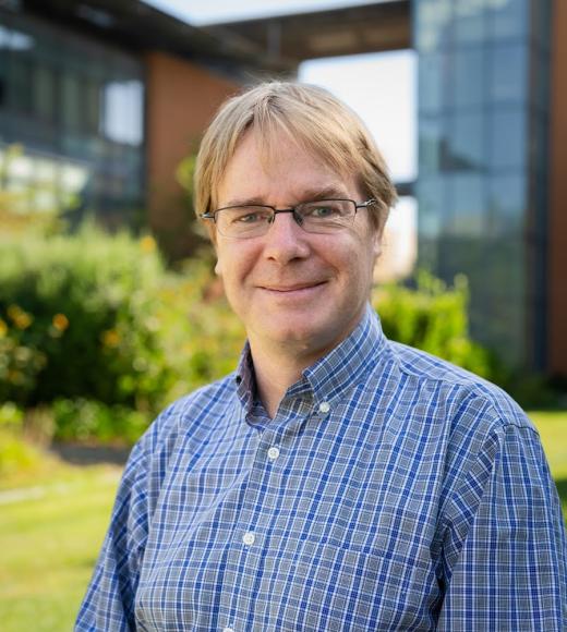 Photo of Gerardo Mackenzie